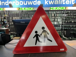 Verkeersbord RVV J21 waarschuwing overstekende kinderen