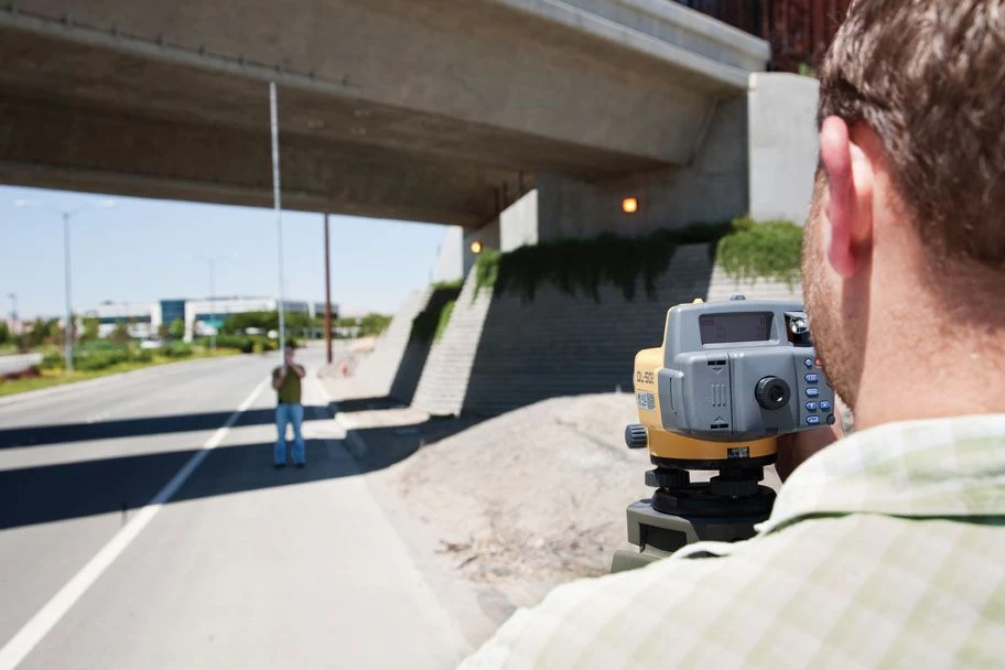 Topcon digitaal waterpasinstrument DL-502