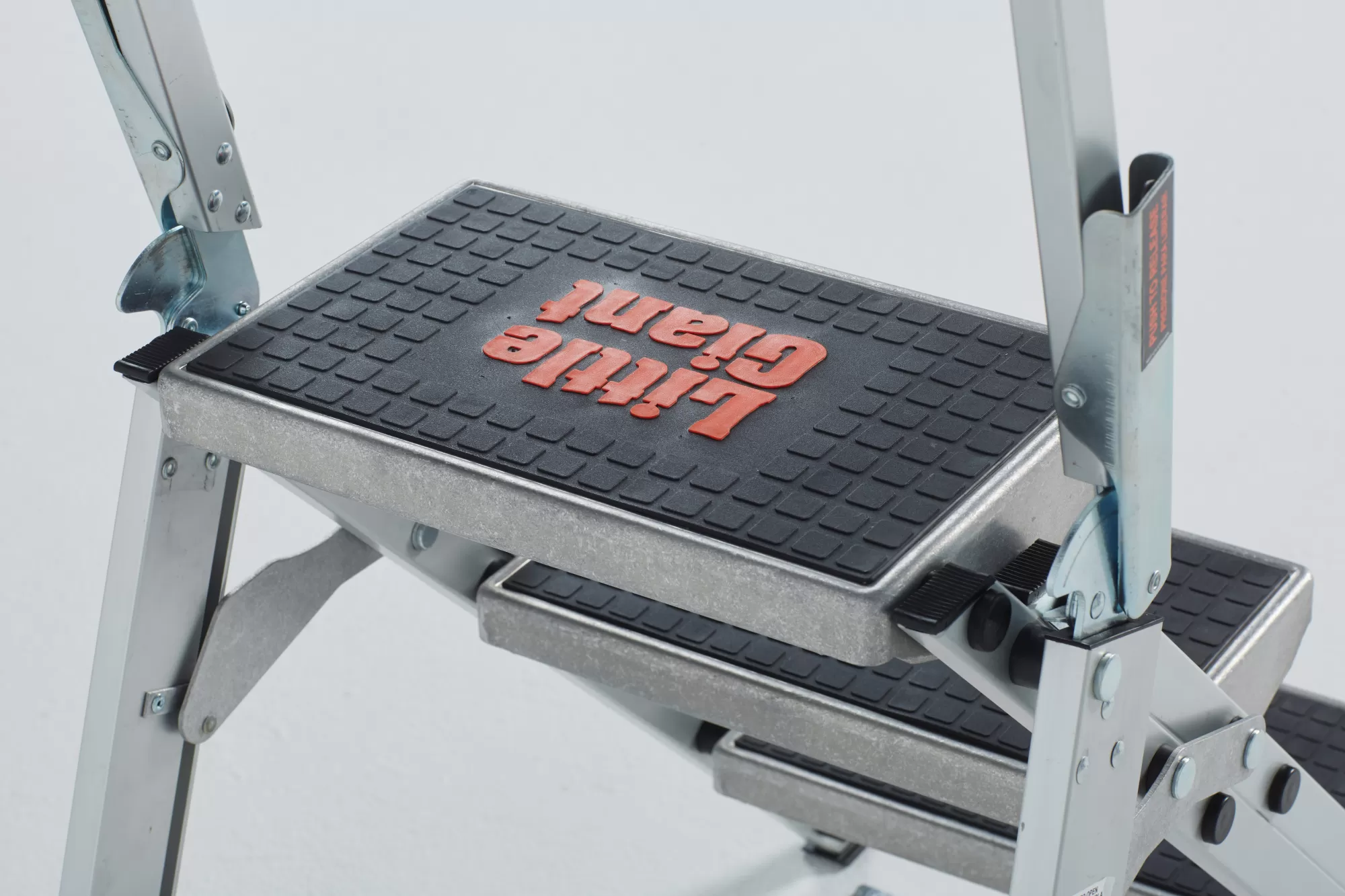 Trap Altrex Safety Step | Nemaco Bouwmachines