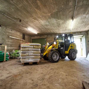 Wacker Neuson WL250 shovel